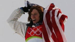 BARDONECCHIA, ITALY - FEBRUARY 12:  Shaun White of the United States celebrates after winning the gold medal in the Mens Snowboard Half Pipe Final on Day 2 of the 2006 Turin Winter Olympic Games on February 12, 2006 in Bardonecchia, Italy.  (Photo by Adam Pretty/Getty Images)