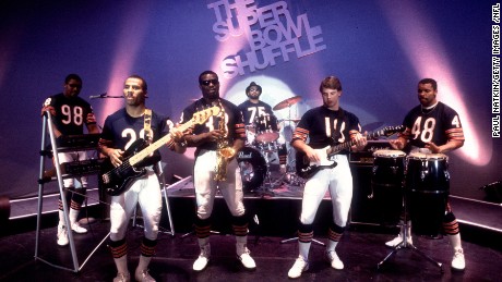 Chicago Bears players during filming of the Super Bowl Shuffle in Chicago, Illinois in 1985.     (Photo by Paul Natkin/Getty Images) *** Local Caption ***