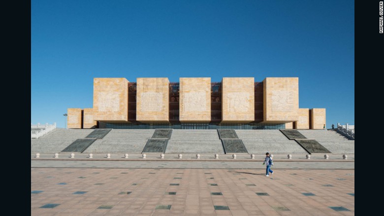 Ordos, a wealthy region in Inner Mongolia, is known as China&#39;s largest ghost town. 