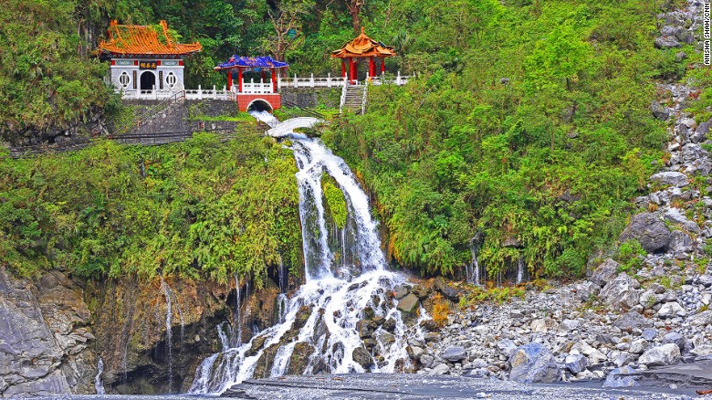 Eternal Spring Shrine was built atop Changchun Falls, which flows all year round. &lt;br /&gt;