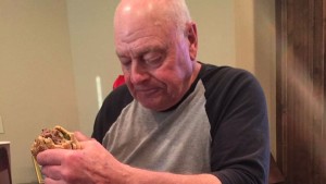 Kelsey Harmon tweeted a picture of her grandpa sadly eating one of the 12 burgers he prepared for his 6 grandchildren who didn't show up for dinner.