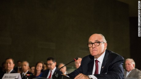Giuliani: Clinton 'too stupid to be president'