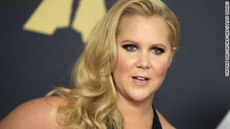 Actress/comedian Amy Schumer attends the 7th Annual Governors Awards honoring Spike Lee, Gena Rowlands and Debbie Reynolds, in Hollywood, California, on November 14, 2015.AFP PHOTO /VALERIE MACON        (Photo credit should read VALERIE MACON/AFP/Getty Images)