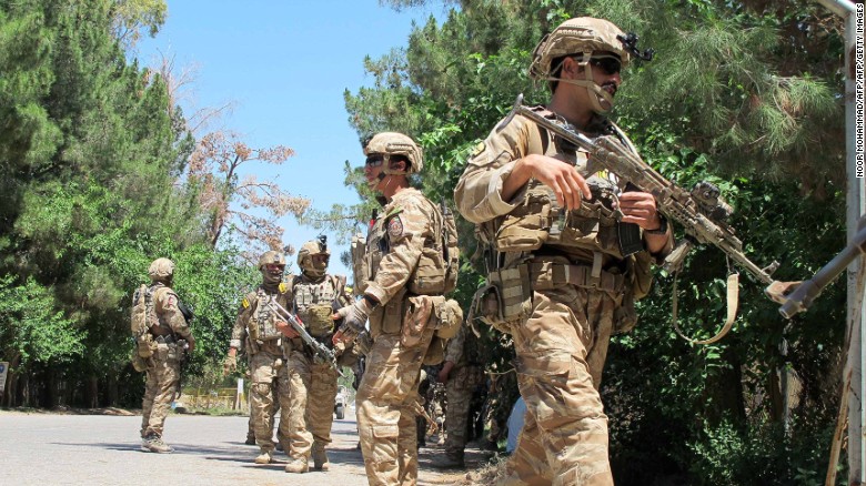 Afghan soldiers desert as Taliban threaten key Helmand capital