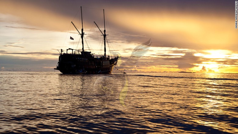 Arenui explores the coral-rich waters around the Indonesian archipelago.