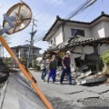 160415090321-02-japan-earthquake-0415-small-11.jpg