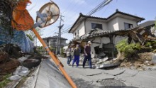 160415090321-02-japan-earthquake-0415-small-169.jpg