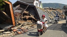 160415110401-10-japan-earthquake-0415-small-169.jpg