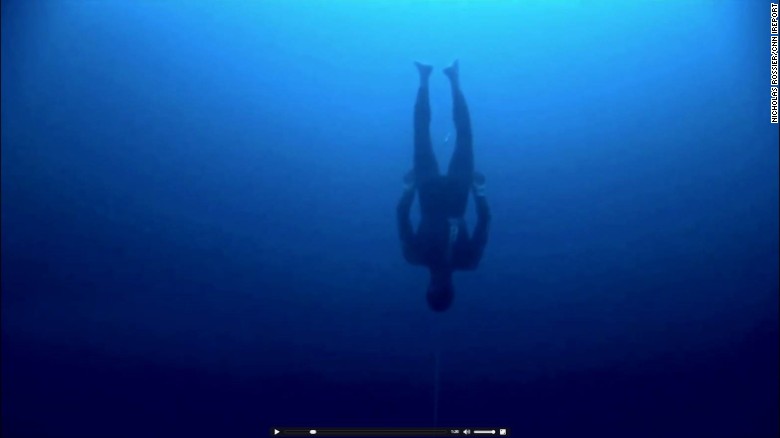 William Trubridge dives without diving equipment in the Bahamas in January 2012. // Nicholas Rossier/CNN iReport http://ireport.cnn.com/docs/DOC-839140