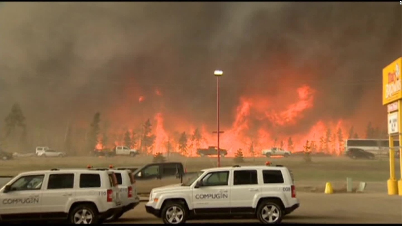 Canadian wildfire forces entire town's evacuation