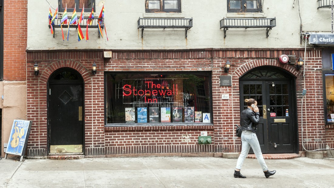 Obama Names Stonewall Inn Area As First National Monument To Lgbt Rights