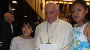 Zunduri meets the Pope in Vatican City.