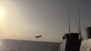 See Russian jets buzz U.S. Navy ship
