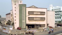 While the buildings do contain elements of Modernism, they are not designed on the principle of form following function. 