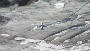 canada glacier emergency landing cbc_00010023.jpg