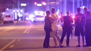 Deadly Orlando shooting attack in 90 seconds