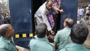 Bangladesh arrests over 5,000 to curb killings