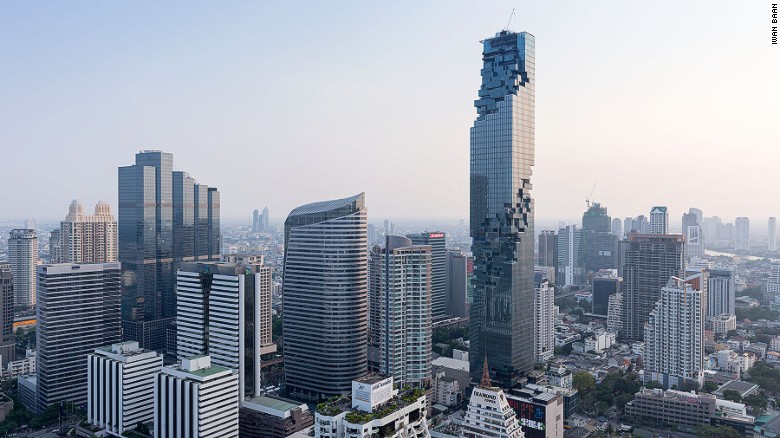 & Quot? I don & # 39? T έχουν αυτή την αίσθηση του να αφήσει να πάει ή χωρίστρα τόσο πολύ, όταν έχω σχεδιάσει ένα κτίριο, & quot?  λέει Scheeren.  & Quot? Ποτέ δεν το σχεδιασμό για τον εαυτό μου για να αρχίσει με.  Θα το σχεδιασμό για τους ανθρώπους που θα κατέχουν τελικά, ή κατοικούν ή το επεξεργάζονται σε αυτό, ή να ζουν σε αυτό. & Quot?