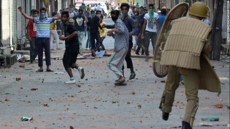 160711141656-02-kashmir-unrest-exlarge-169.jpg