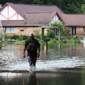 06 la-flooding 0815