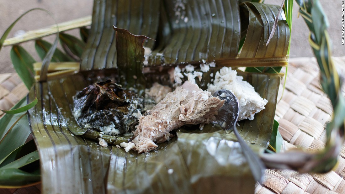 Similar to Fiji&#39;s lovo, Samoa&#39;s umu also involves underground cooking. Young Samoan men prepare the umu -- catching fresh fish or slaughtering a pig, for example -- hours before the traditional Sunday barbecue begins.