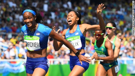US women's relay team reach final -- by running alone