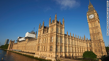 Iconic London building verging on 'crisis'