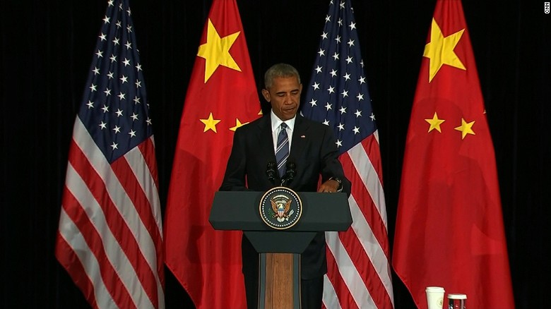 Clinton walks tightrope on Obama foreign policy