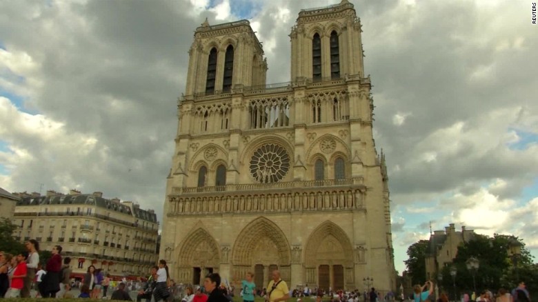 Did terrorists plan to attack the Notre Dame cathedral?