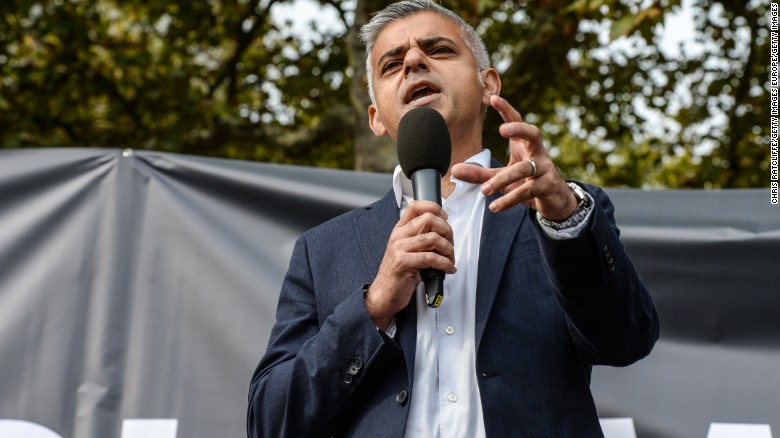 London Mayor Sadiq Khan hints he’s with Clinton