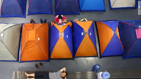 College provides unusual way to help freshmen settle in