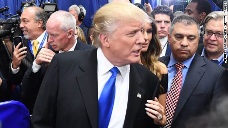 Trump pays price for breaking theater rules