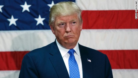 Trump's new troubles offer Clinton opening in Utah