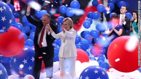 Kaine makes history: Delivers speech entirely in Spanish during Spanish-language church service
