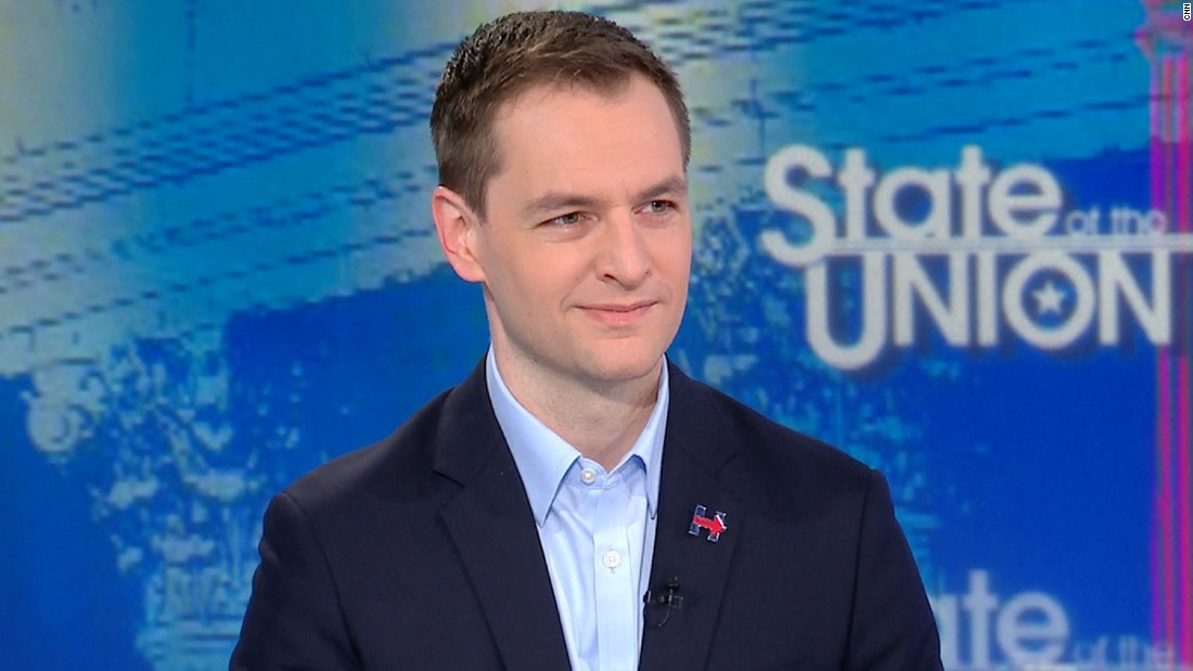 Mook: No evidence of Clinton pay-to-play