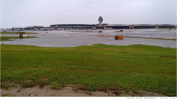 laguardia airport hurricane sandy