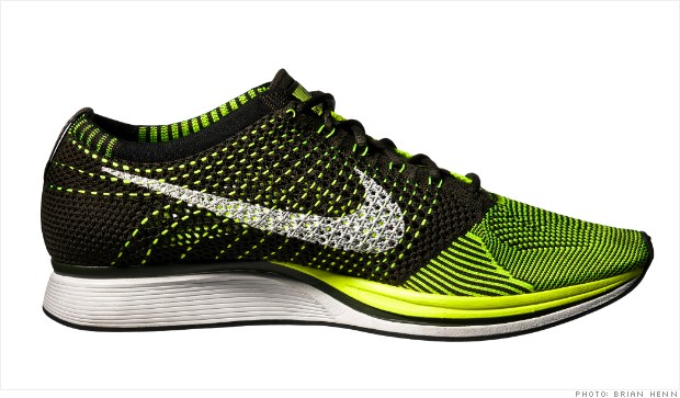 gift guide nike flyknit racer