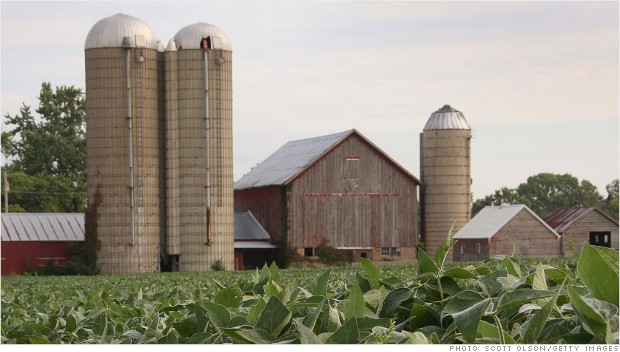farm barn land