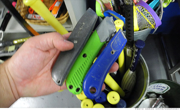 gallery tsa weapons box cutters