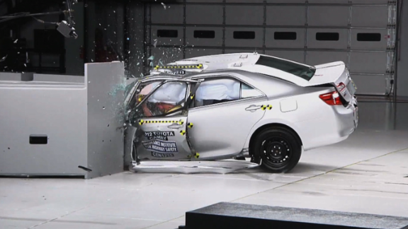 2011 toyota camry crash test video #3