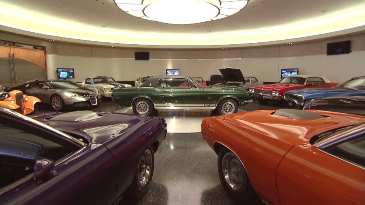 The car collector's ultimate garage - Video - Personal Finance
