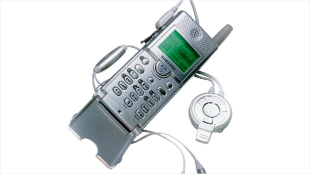 SAM04 samsung uproar 2001