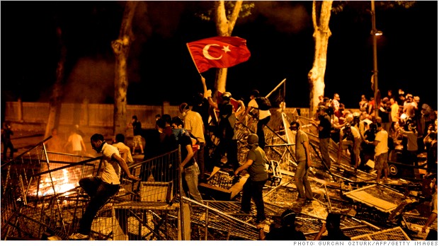 130603075758-turkey-stock-market-protests-620xa.jpg