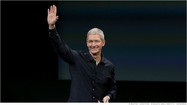 Apple Ceo Tim Cook Comes Out I M Proud To Be Gay Oct 30 2014