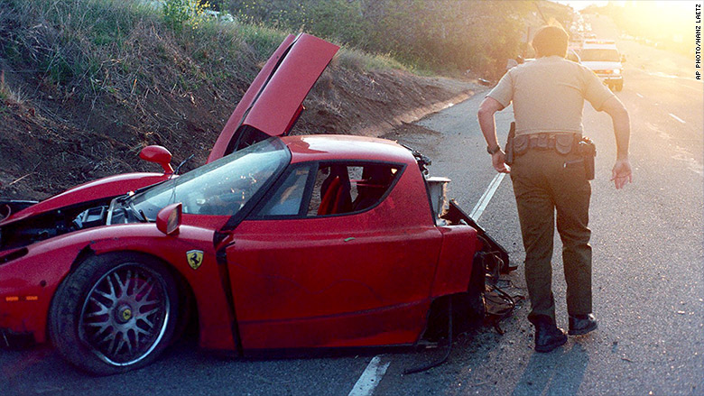 160122073957-ferrari-enzo-crash-780x439.jpg