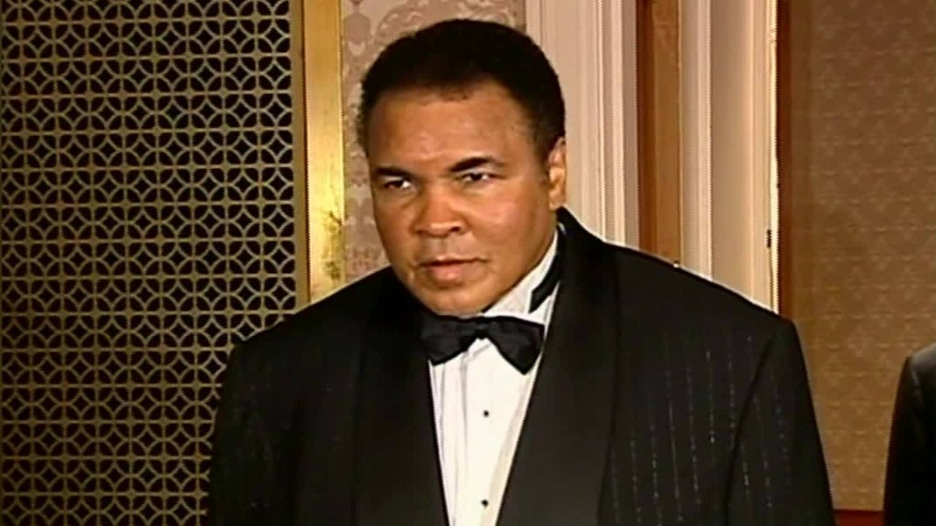 Muhammad Ali dies at 74