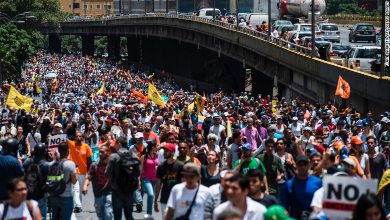 170420091506-venezuela-protests-780x439.jpg