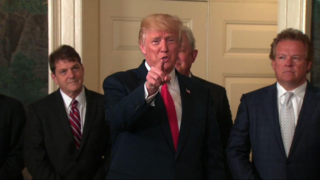 President Trump humiliates CNN's Jim Acosta during presser with a timely blow