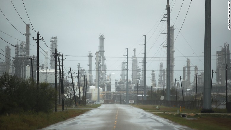 Harvey shuts down major fuel pipeline supplying East Coast