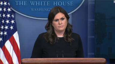 Sanders: Bombshell book 'complete fantasy'